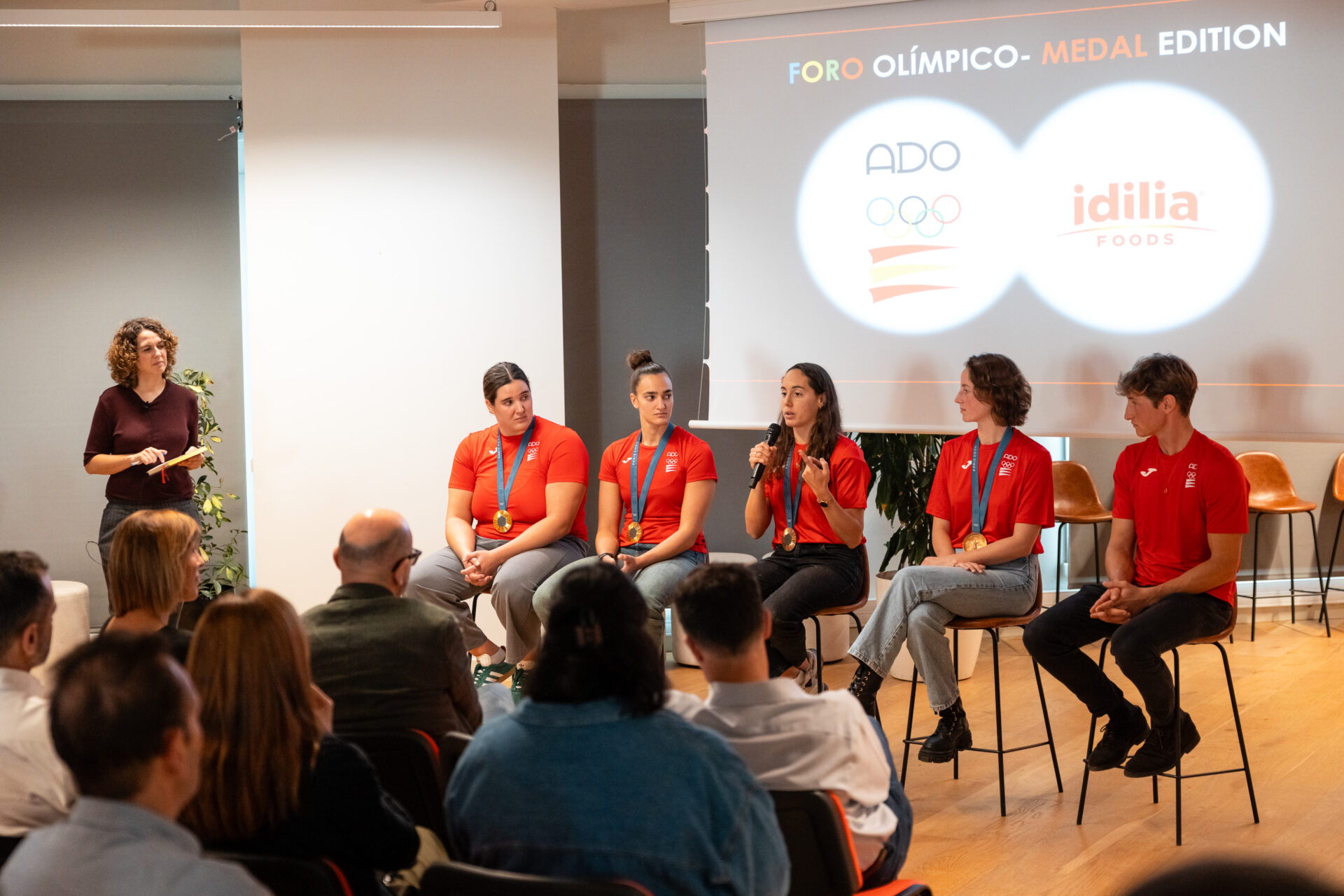 ADO y ColaCao celebran una jornada de inspiración en la sede de Idilia Foods